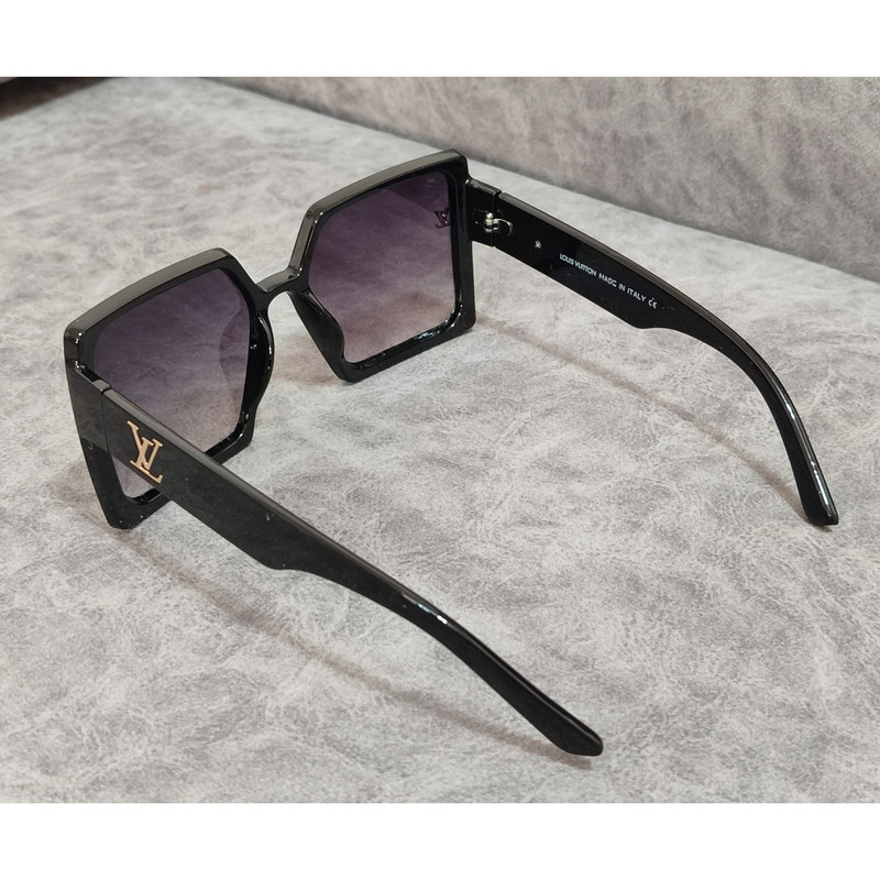 عینک آفتابی زنانه فریم مربعی کائوچو UV400 کد 37 - تصویر 7