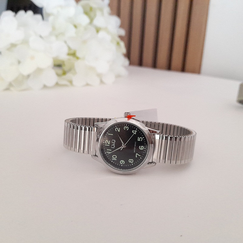 ساعت مچی زنانه کیو اند کیو مدل C37A-024PY - تصویر 4