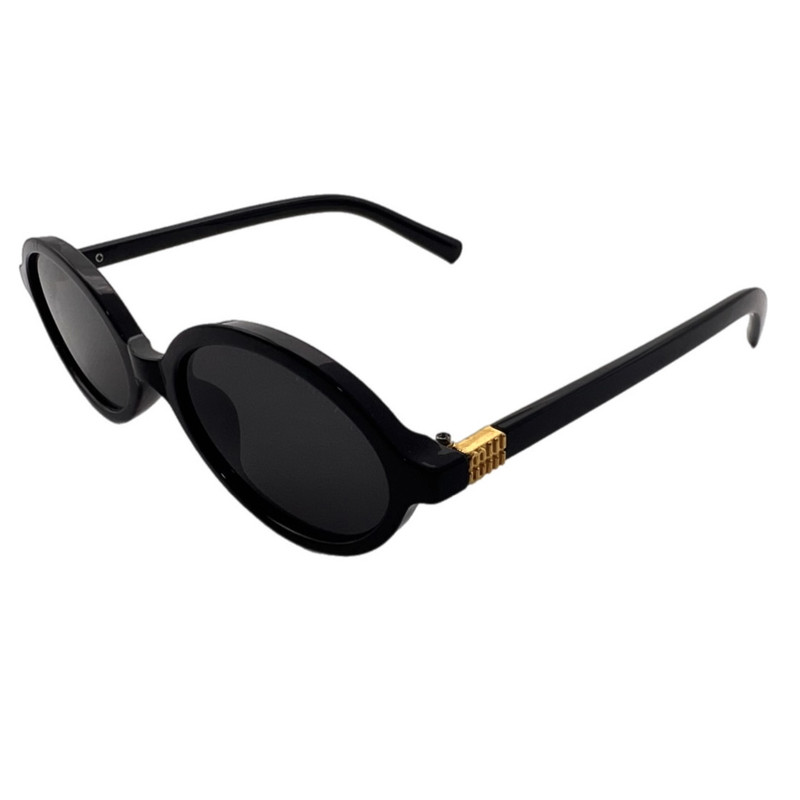 عینک آفتابی بیضی UV400 زنانه و مردانه مدل M111 - تصویر 6