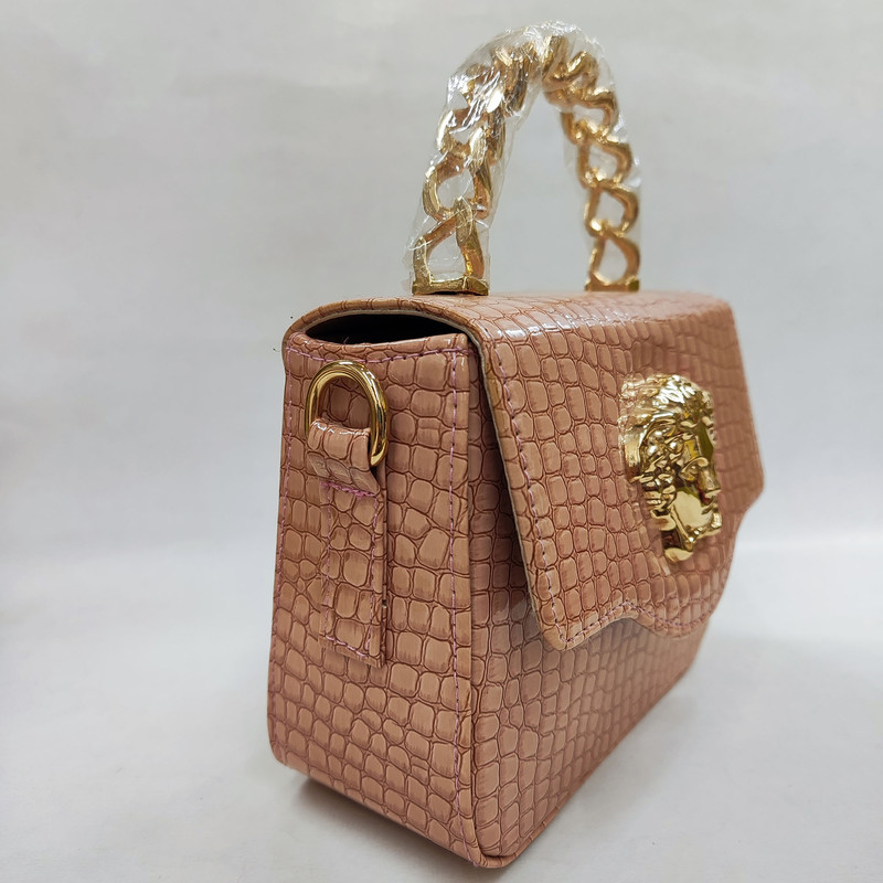 کیف دستی زنانه طرح کلاسیک با فضای داخلی زیاد - تصویر 6