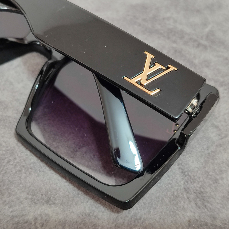 عینک آفتابی زنانه فریم مربعی کائوچو UV400 کد 37 - تصویر 23