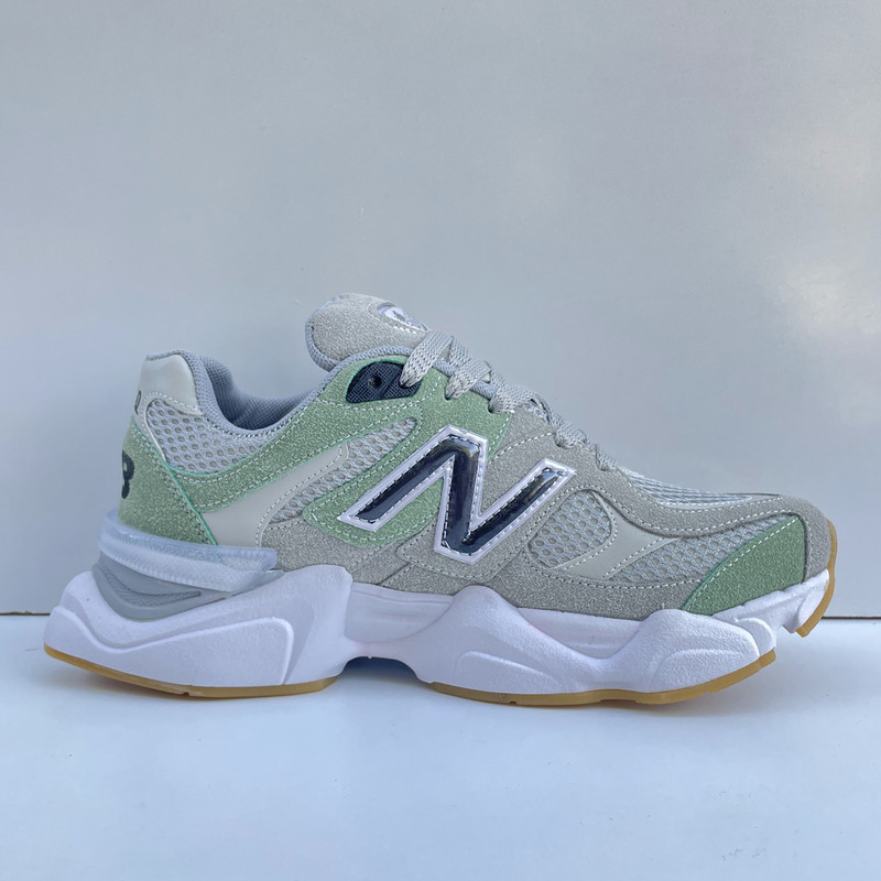 کفش پیاده‌روی میانه N960 با رویه راشل و سوئیت - تصویر 3