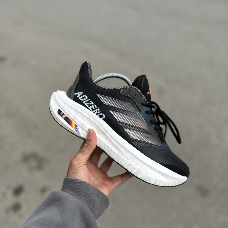 کفش پیاده‌روی مدل adizero سبک و ورزشی - تصویر 13