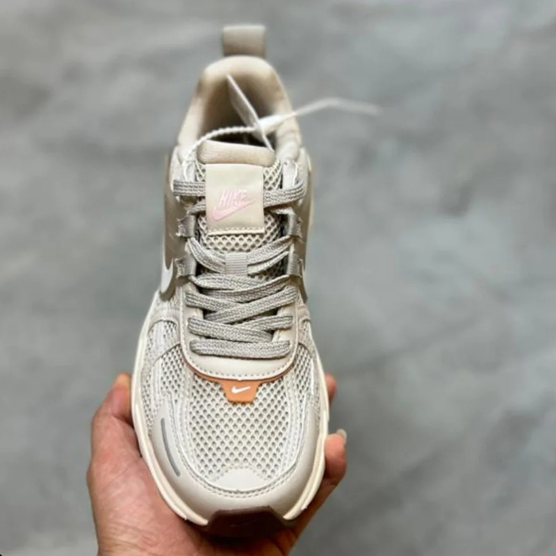 کفش ورزشی دویدن زنانه نایکی مدل RUN 89303 - تصویر 8