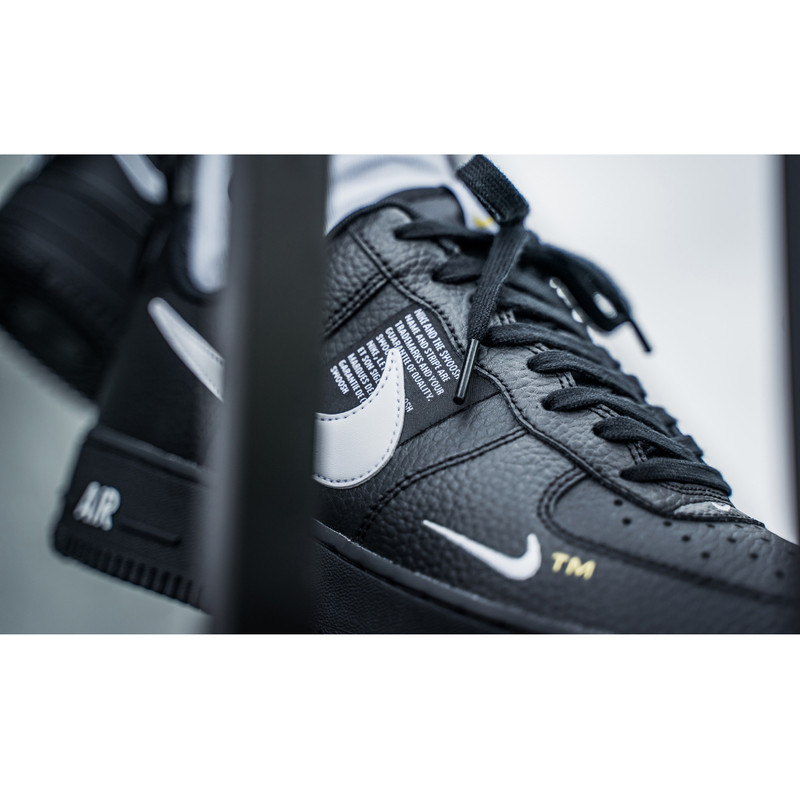 کفش پیاده‌روی زنانه مدل Air Force 1 Low Utility - تصویر 11