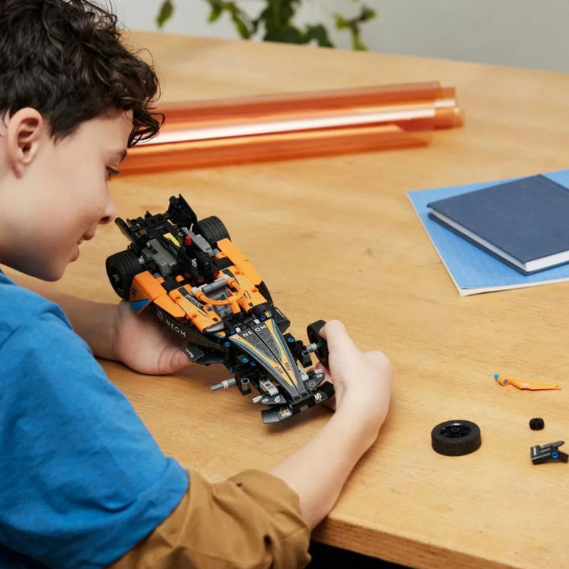 لگو Technic مدل NEOM McLaren Formula E کد 42169 - تصویر 15