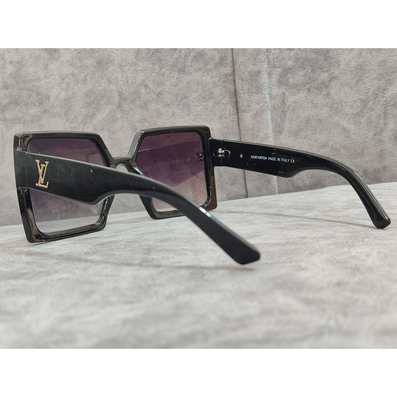 عینک آفتابی زنانه فریم مربعی کائوچو UV400 کد 37 - تصویر 4