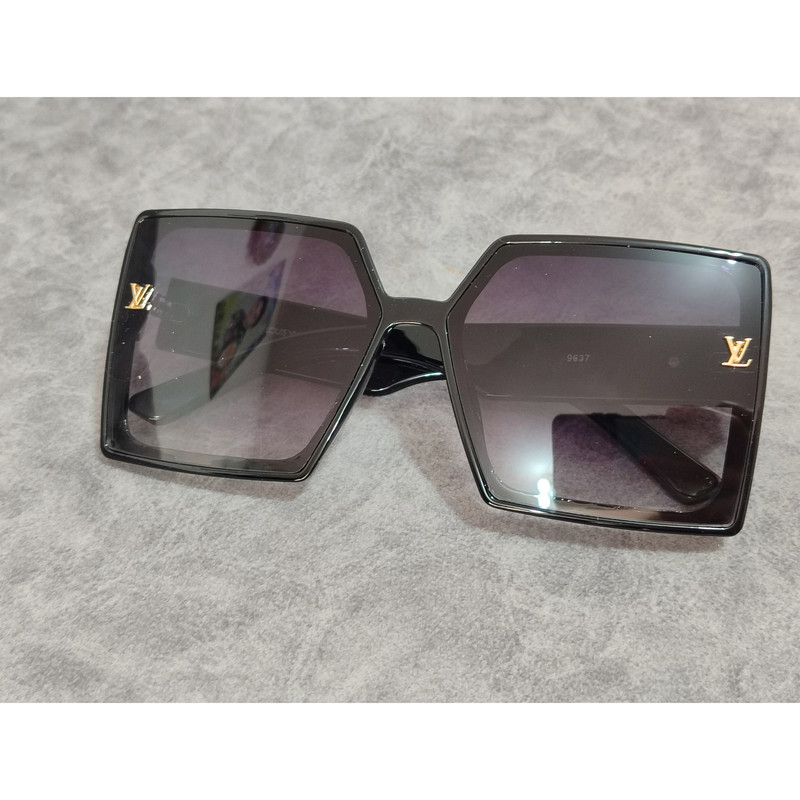عینک آفتابی زنانه فریم مربعی کائوچو UV400 کد 37 - تصویر 22