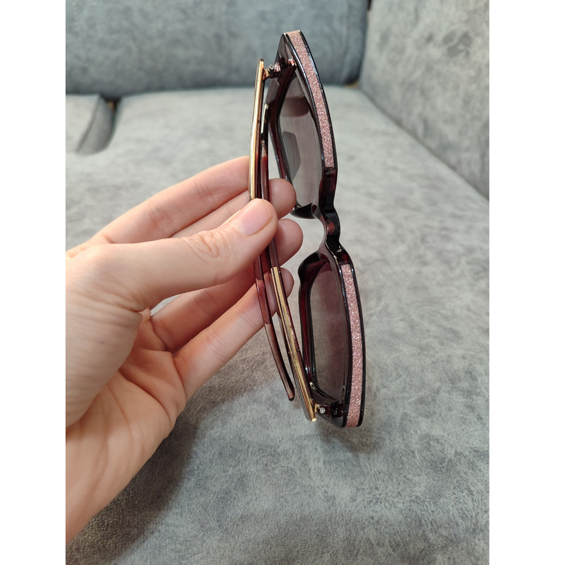 عینک آفتابی زنانه مدل مربعی کائوچو شاین دار کد 0138 UV400 - تصویر 13