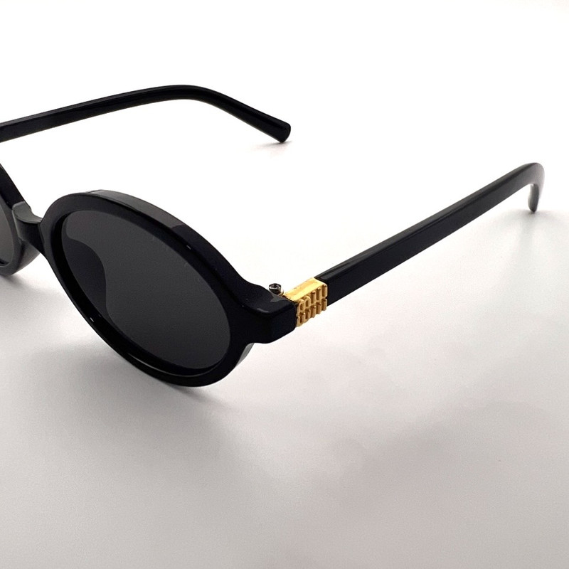 عینک آفتابی بیضی UV400 زنانه و مردانه مدل M111 - تصویر 8
