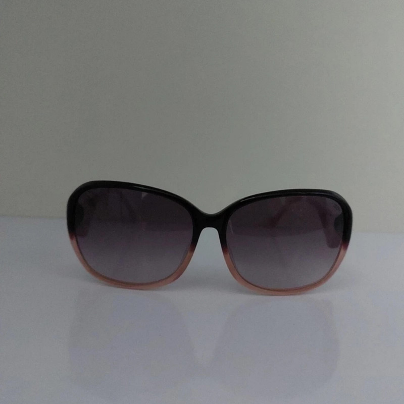 عینک آفتابی زنانه دکتر هاوارد مدل Drc1472-c03 - تصویر 2
