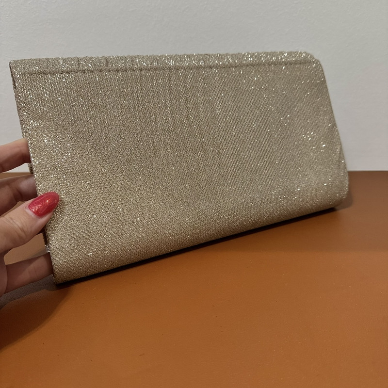 کیف مجلسی زنانه پلیسه دار با طرح درخشان و جذاب - تصویر 7